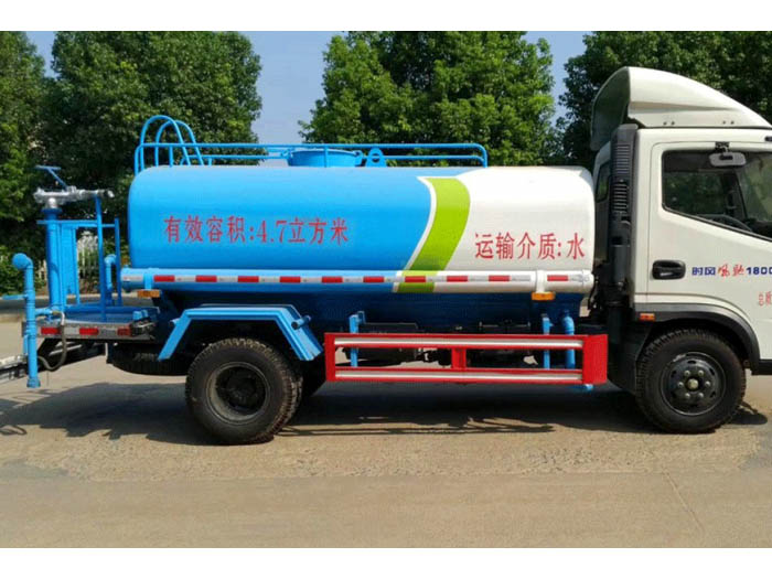 時(shí)風(fēng)5方綠化灑水車